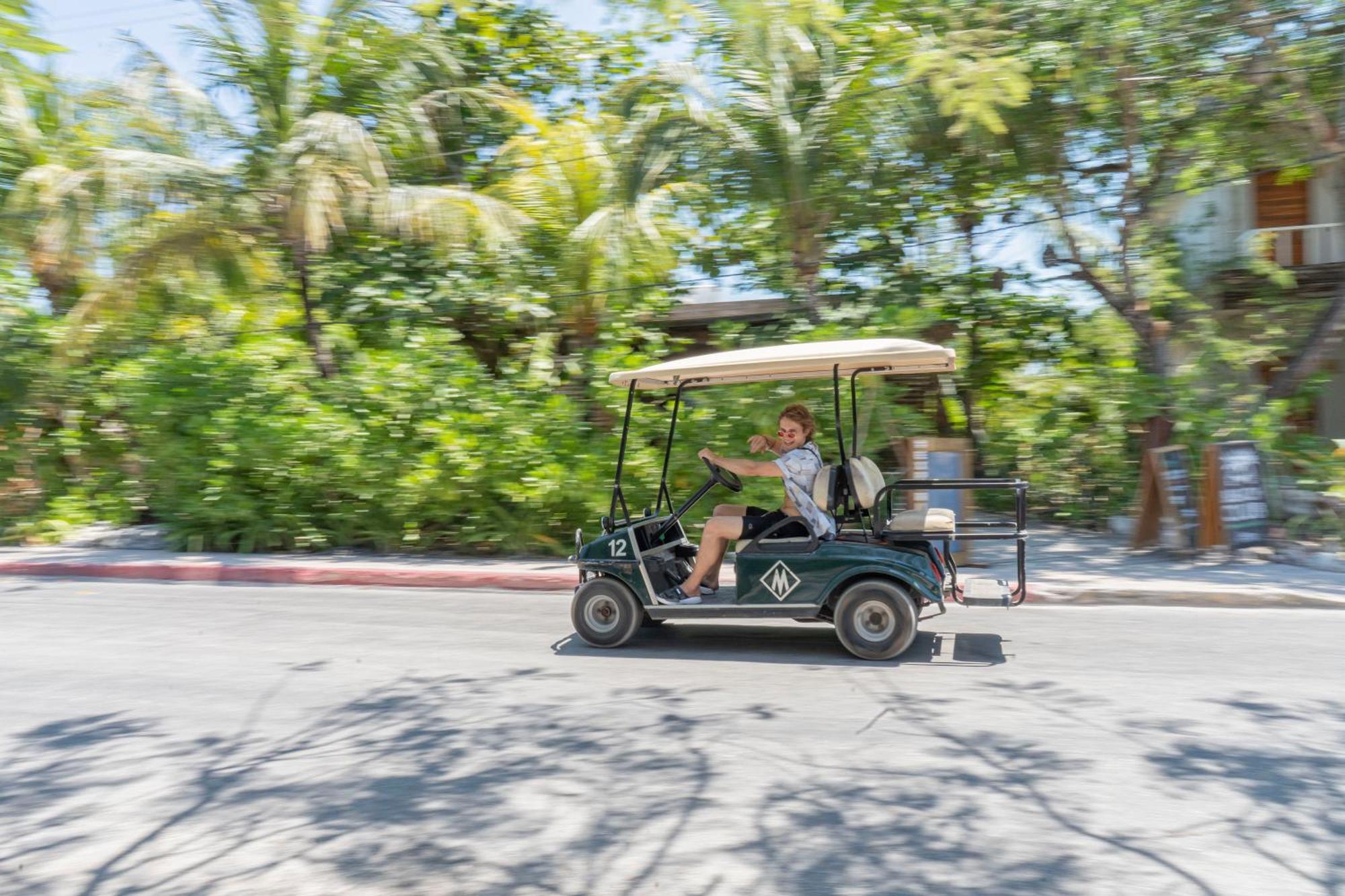 Mayan Monkey Isla Mujeres Hotel Екстериор снимка