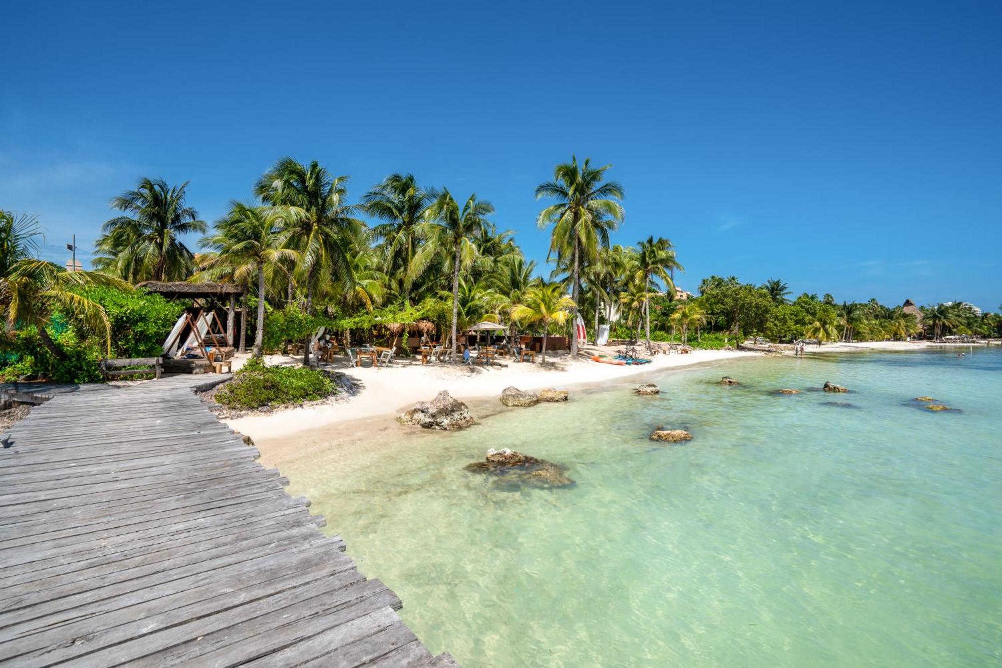 Mayan Monkey Isla Mujeres Hotel Екстериор снимка